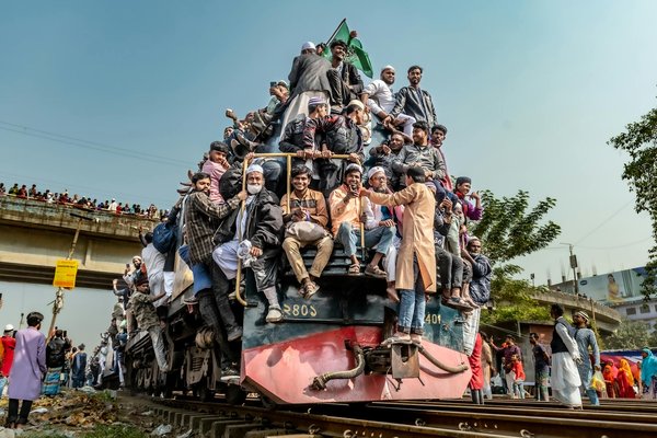 Quels sont les effets des toitures blanches sur la réduction des îlots de chaleur urbains ?