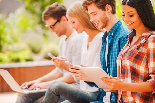 L'ère du monde digital : Impact sur la société et les affaires