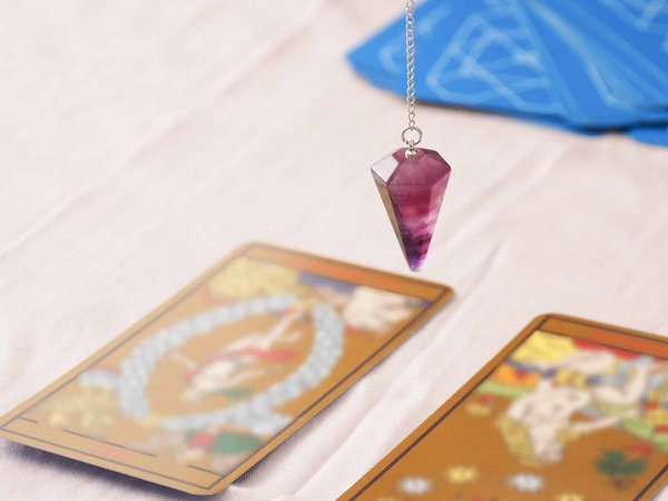 La voyance immédiate en ligne : efficacité ou simple divertissement ?