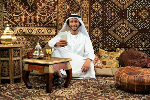 Le qamis : L'histoire, la signification culturelle et les différents styles